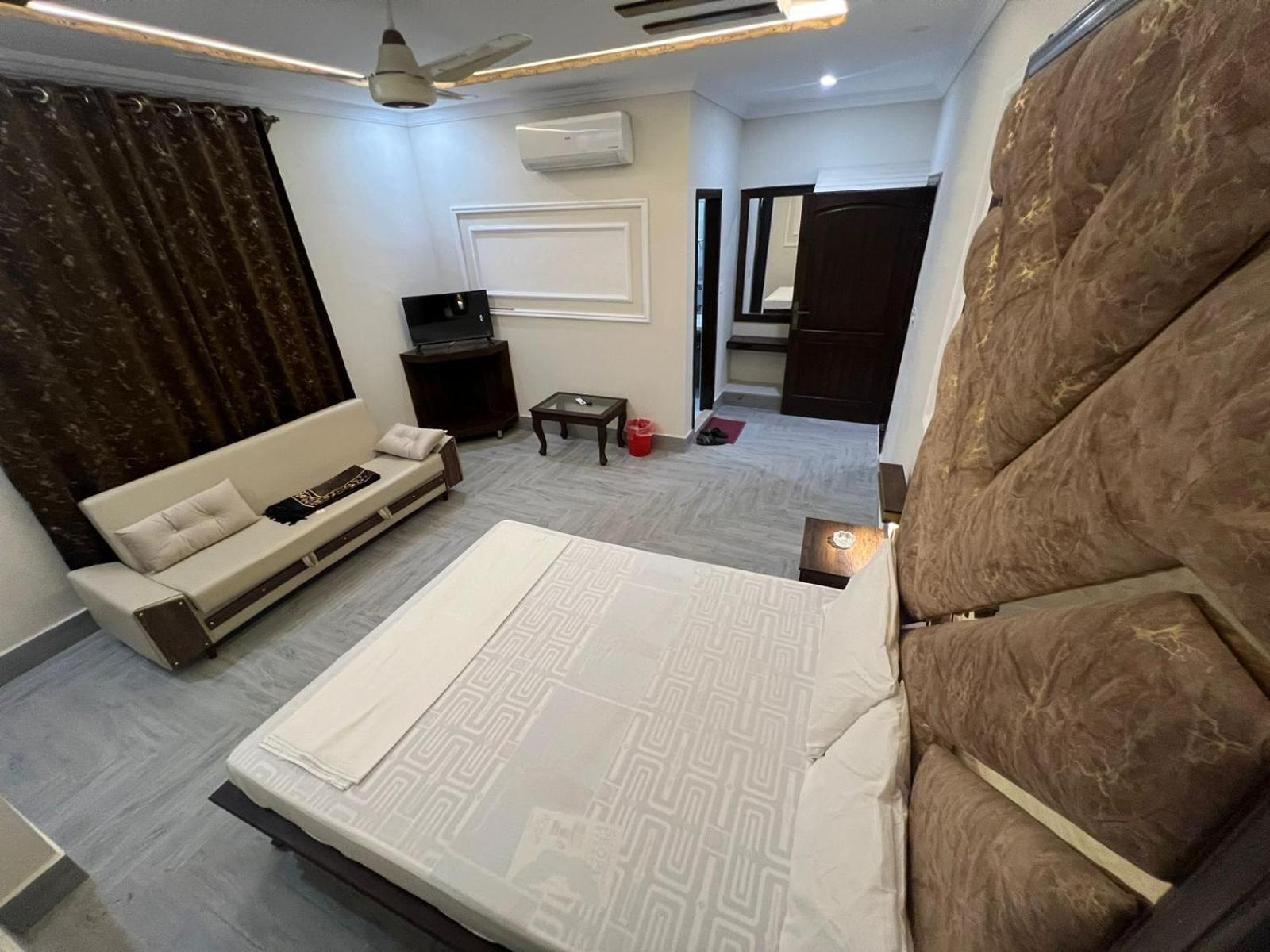Kestrel Hotel Islamabad Buitenkant foto